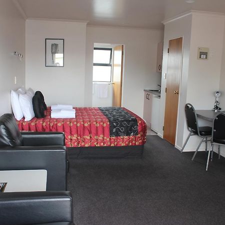 Kiwi Court Motel Hawera Exteriér fotografie