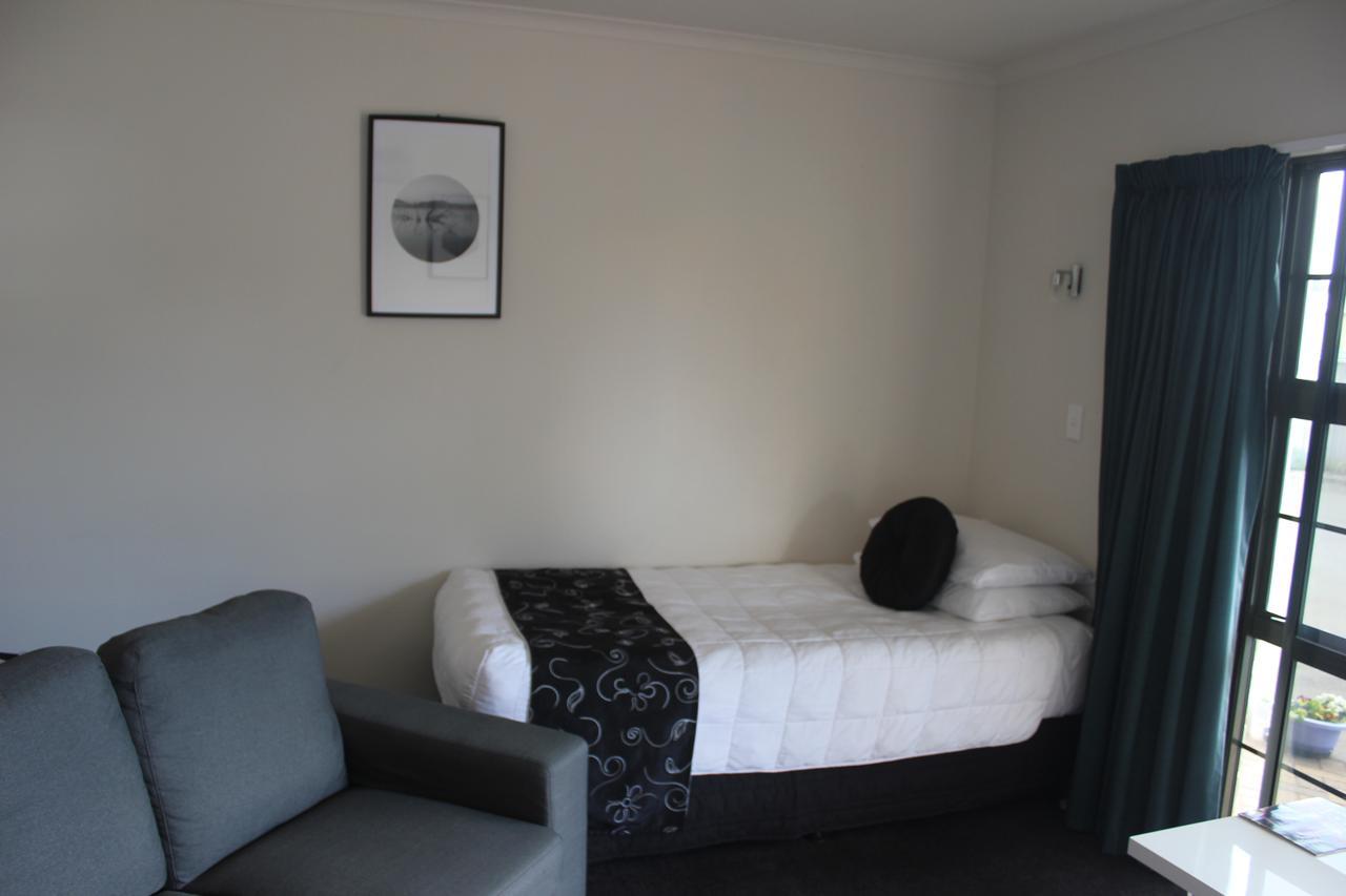 Kiwi Court Motel Hawera Exteriér fotografie